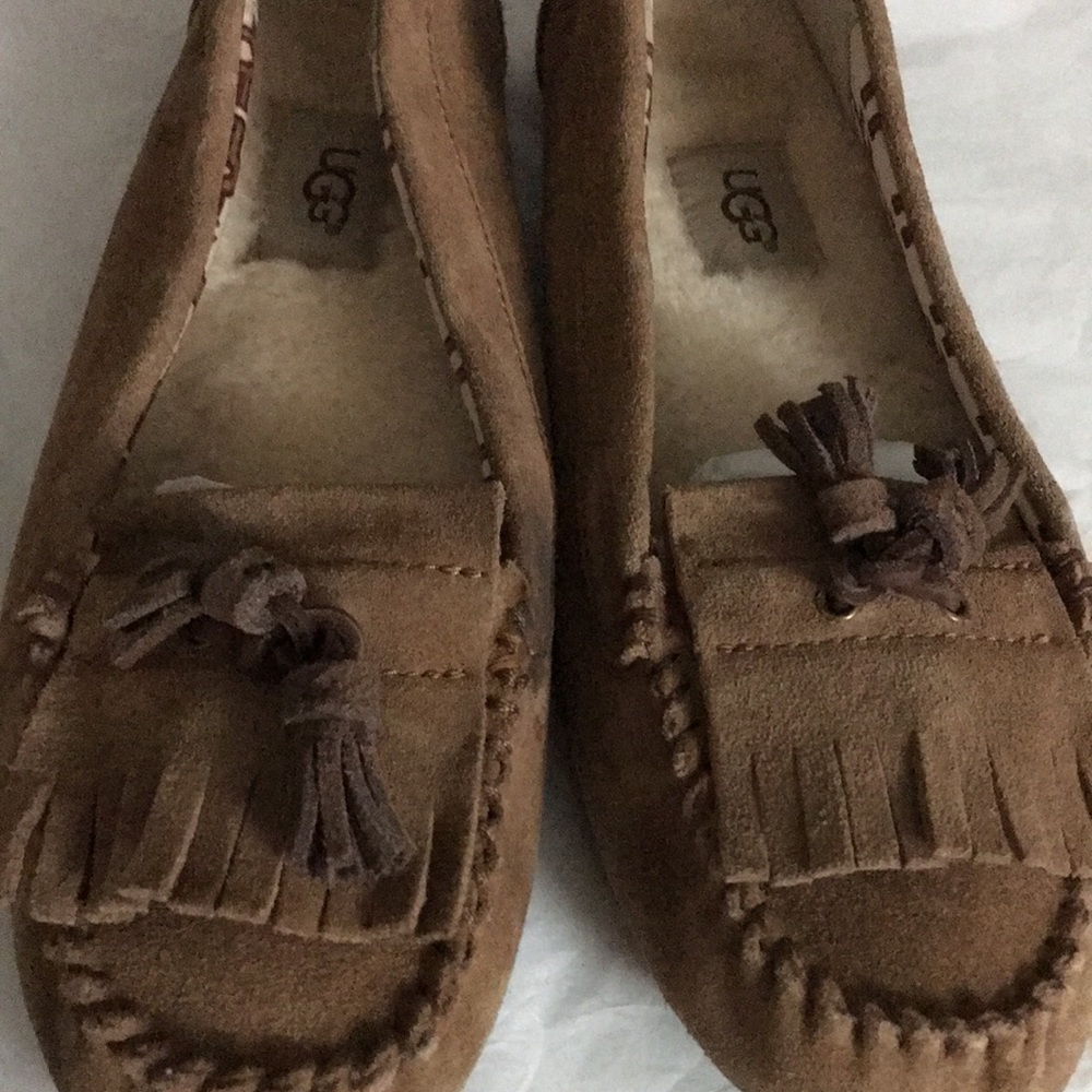 UGG USE SIZE 8 light brown have some stains